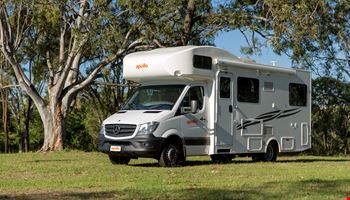 Uro Star Park under the Trees - Campervan Hire Broome - Campervan Rental Shop