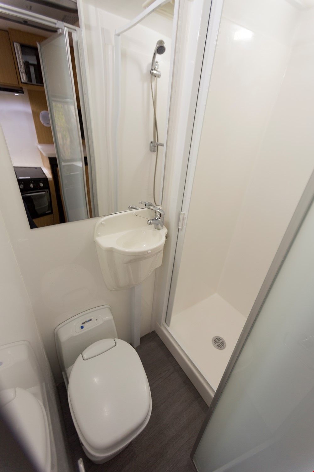 Star RV Pandora Toilet Shower - Motorhome Rental Adelaide - Campervan Rental Shop
